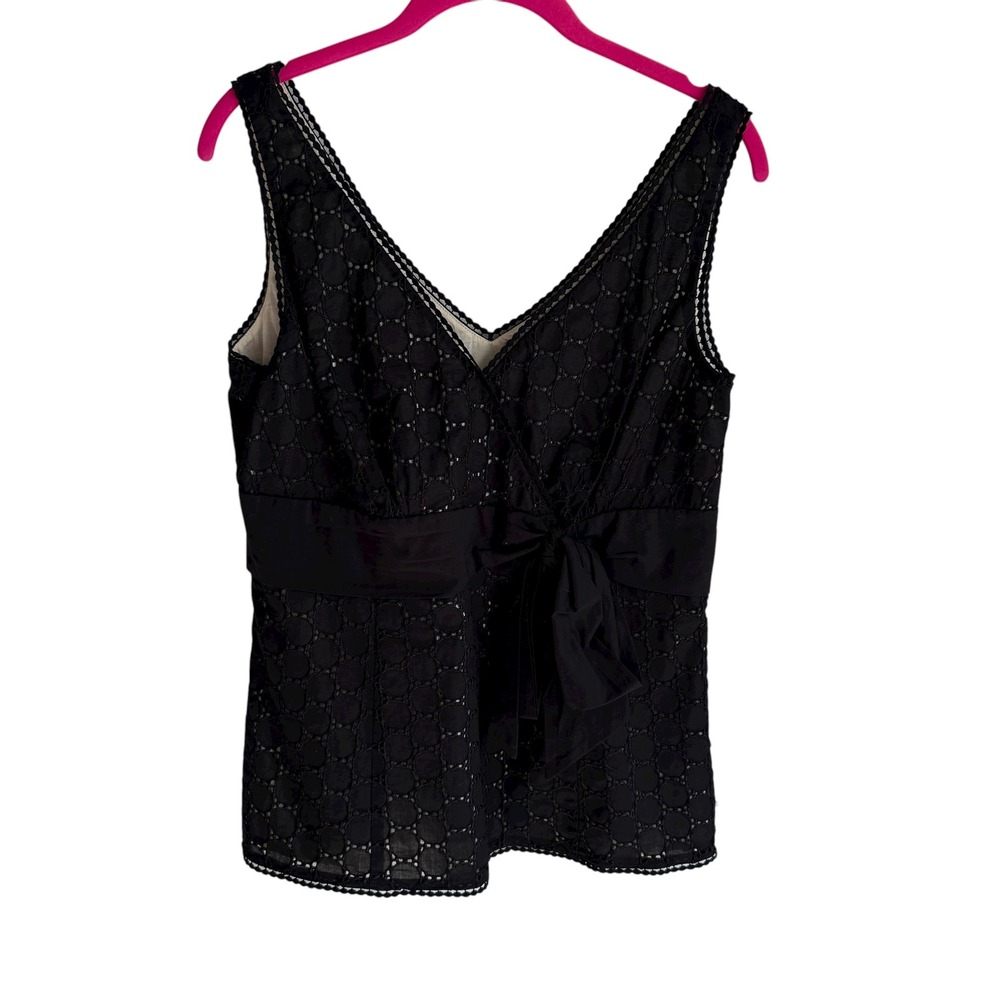 ANN TAYLOR Black‎ Eyelet V-Neck Sleeveless Ladies Blouse, 8